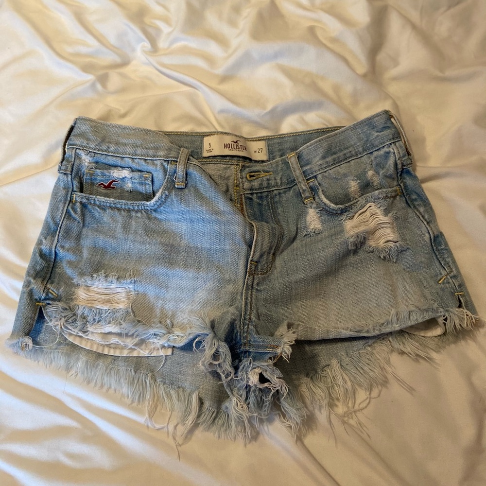 Women’s Hollister shorts